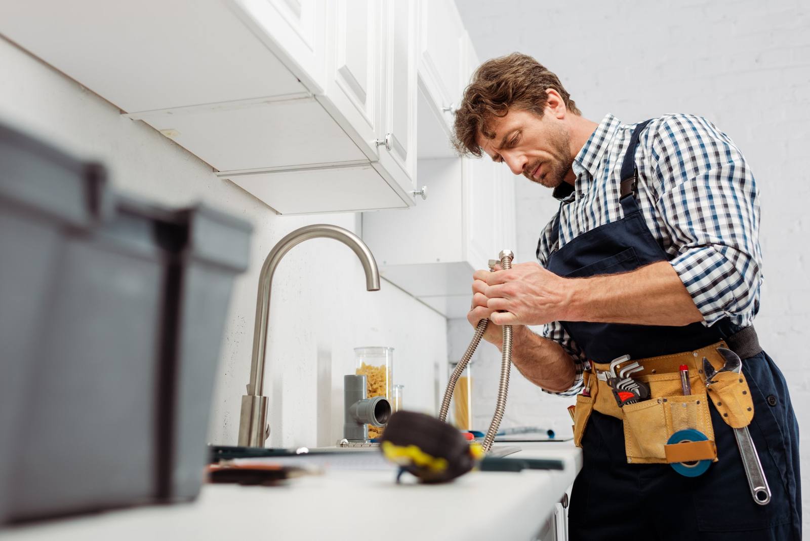 Trabajos de lampistería: fontanería y electricidad